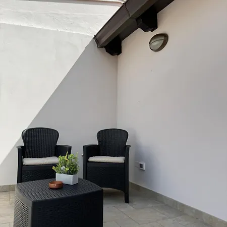 Il Palazzo Dell'alto Prelato Pensión Fondi