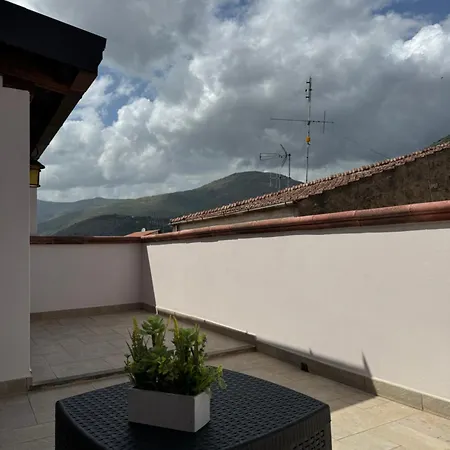Il Palazzo Dell'alto Prelato * Fondi