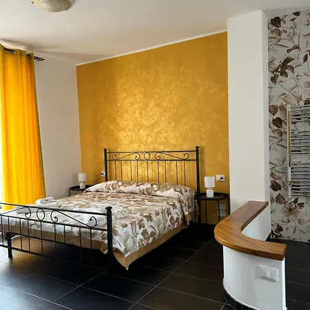 Il Palazzo Dell'alto Prelato Fondi